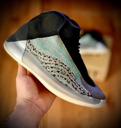Yezzt Qntm teal sz 8.5