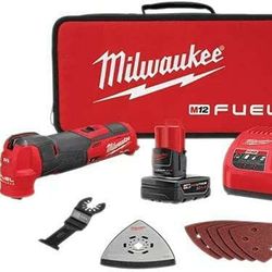 Milwaukee M12 Fuel Oscillating Multi-tool Kit