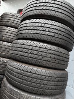 245 70 17 Michelin con 90% de Vida las 4