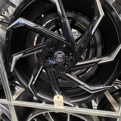 24" LEXANI WHEELS