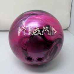 Pyramid Path Bowling Ball - 14lbs