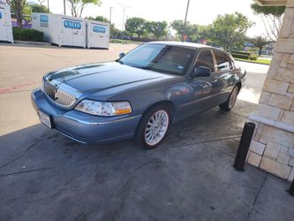 2004 Lincoln town car