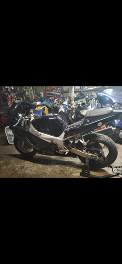 2003 GSXR 600 on a scale of one to 10 this bike is a nine