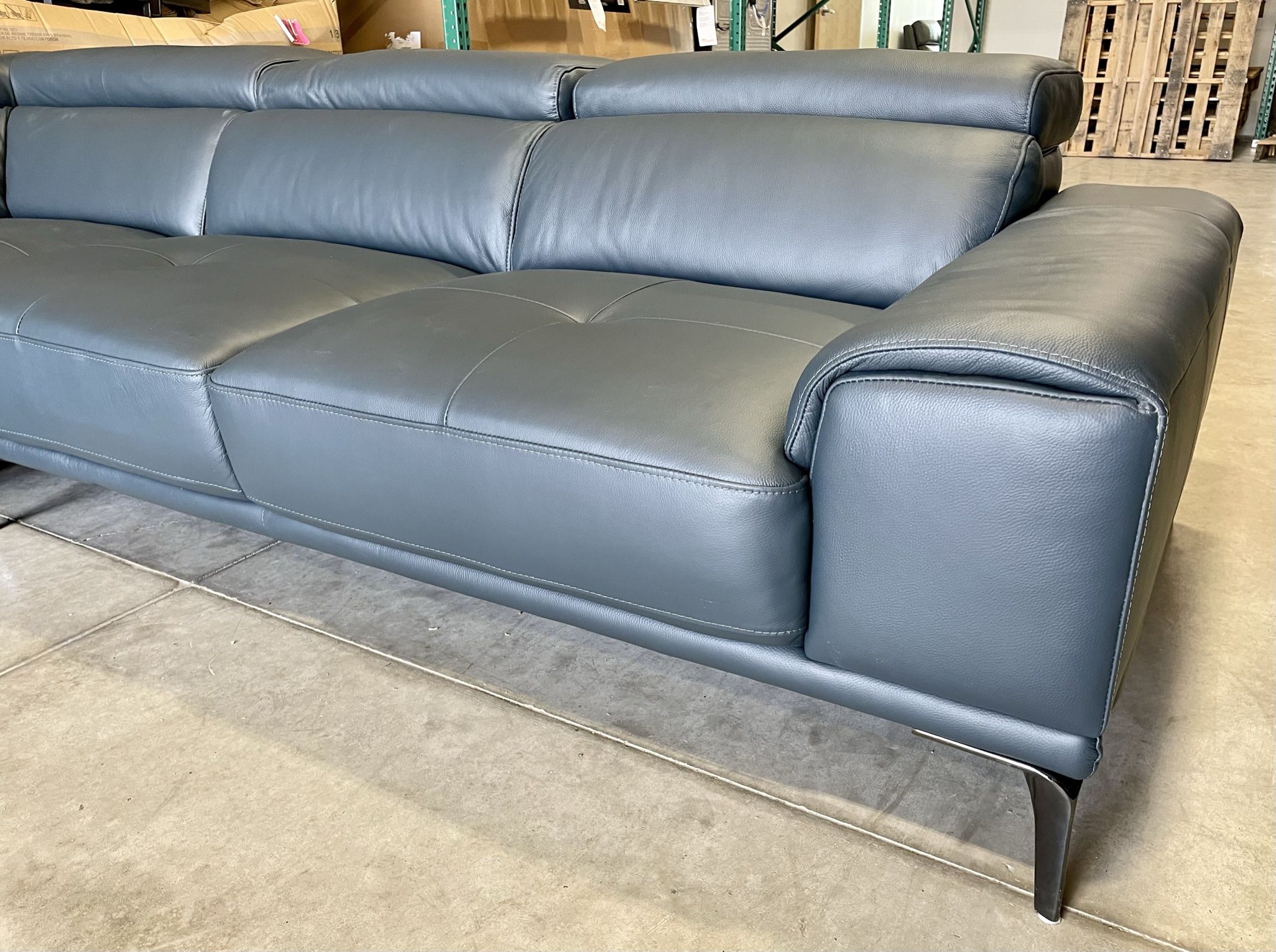WAREHOUSE CLEARANCE Quinton Top Grain Leather Sectional with