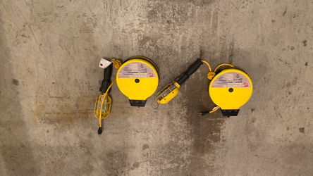 Retractable Metal Work Lights (25) Foot