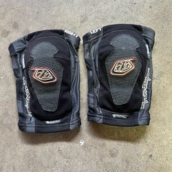 TLD Knee Pads