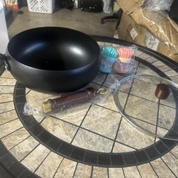 Nonstick Wok Pan with Glass Lid & Wooden Handle – New Cooking Set