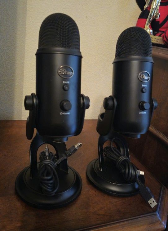 (2) Blue Yeti Mics