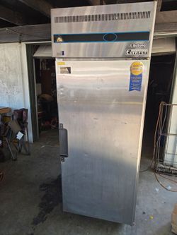 Everest BuSung Commercial Stainless Steel Freezer
