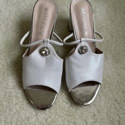 Woman’s Slip On Shoes Patrizia by Spring Step Size 40/8.5