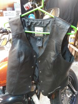 Leather woman's Harley Davidson riding vest. Size L