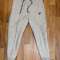 Nike Sportswear Tech Fleece Pants Size XL