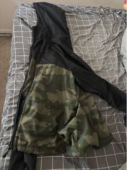 Independent brand zip up windbreaker