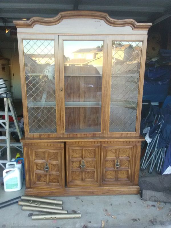 China hutch with lights inside OBO. pick up only for Sale in