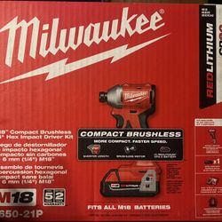 Milwaukee compact brushless drill