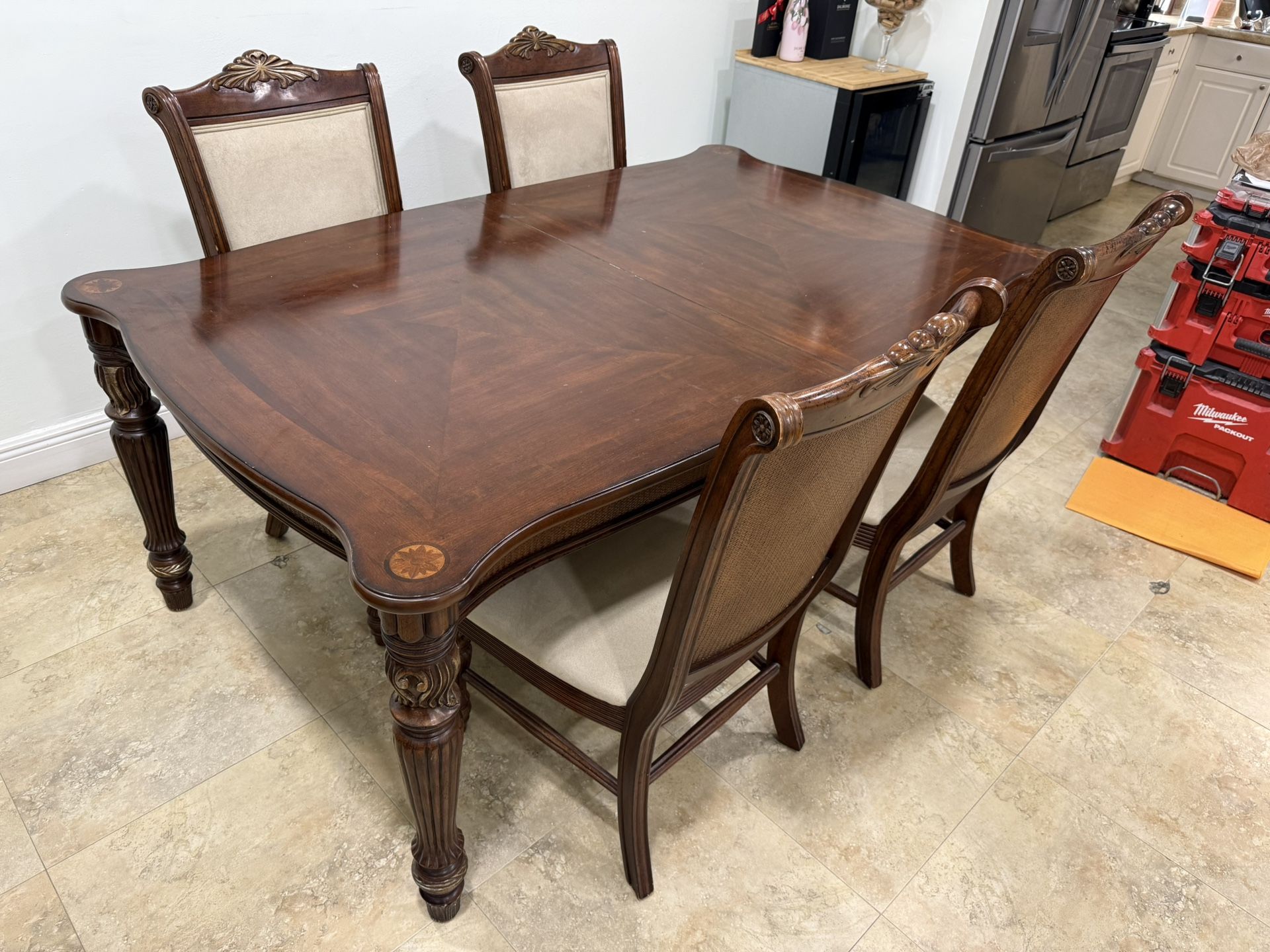 Dining Table Set / Juego De Mesa De Comedor