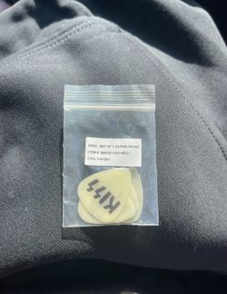 KISS Creatures Of The Night 2022 40th Anniv Set 5 Glow In The Dark Guitar Picks