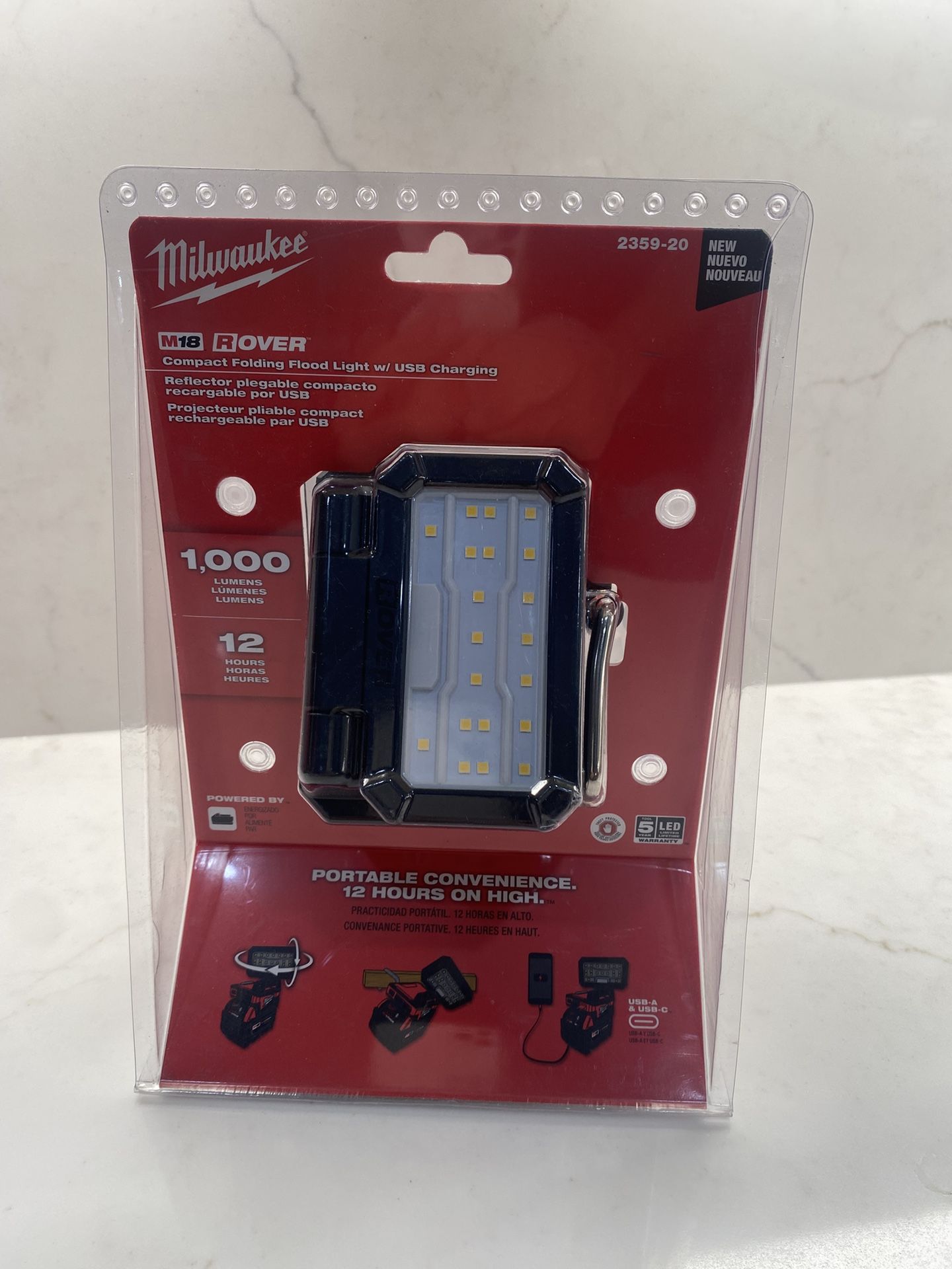 Milwaukee M18 Compact Folding Flood Light W/USB charging 