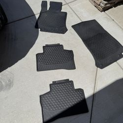 2019 Mercedes GLc Coupe Floor mats 