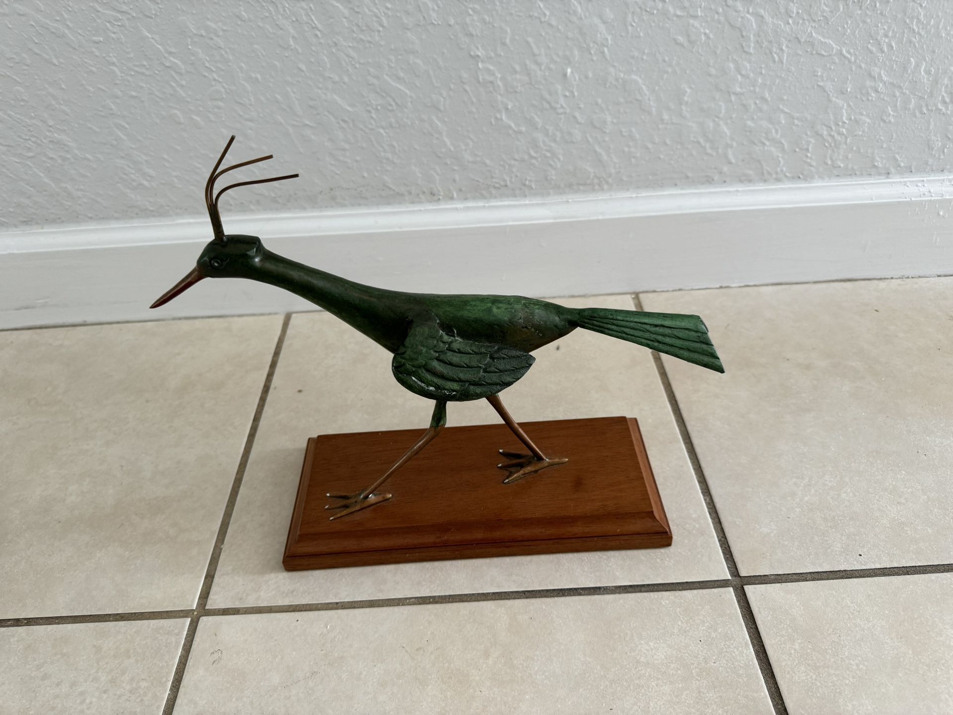 Vintage Bird in bronze. Good Condition