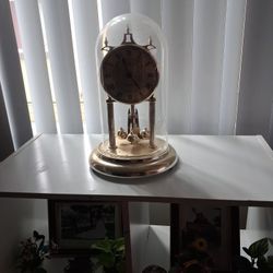 Vintage Waltham Quartz Clock