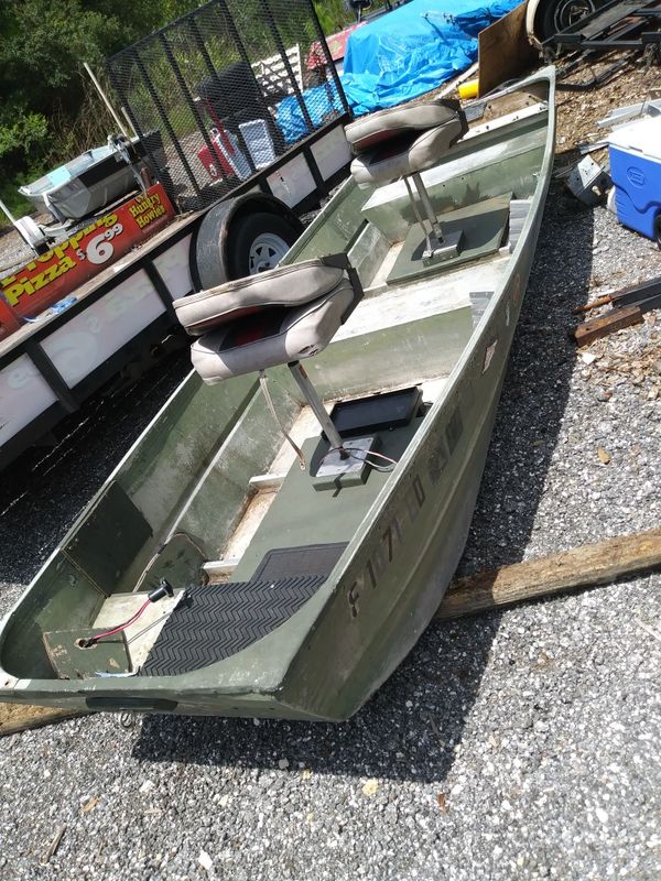 Jon boat alum 14 ft w seats for Sale in Brooksville, FL OfferUp