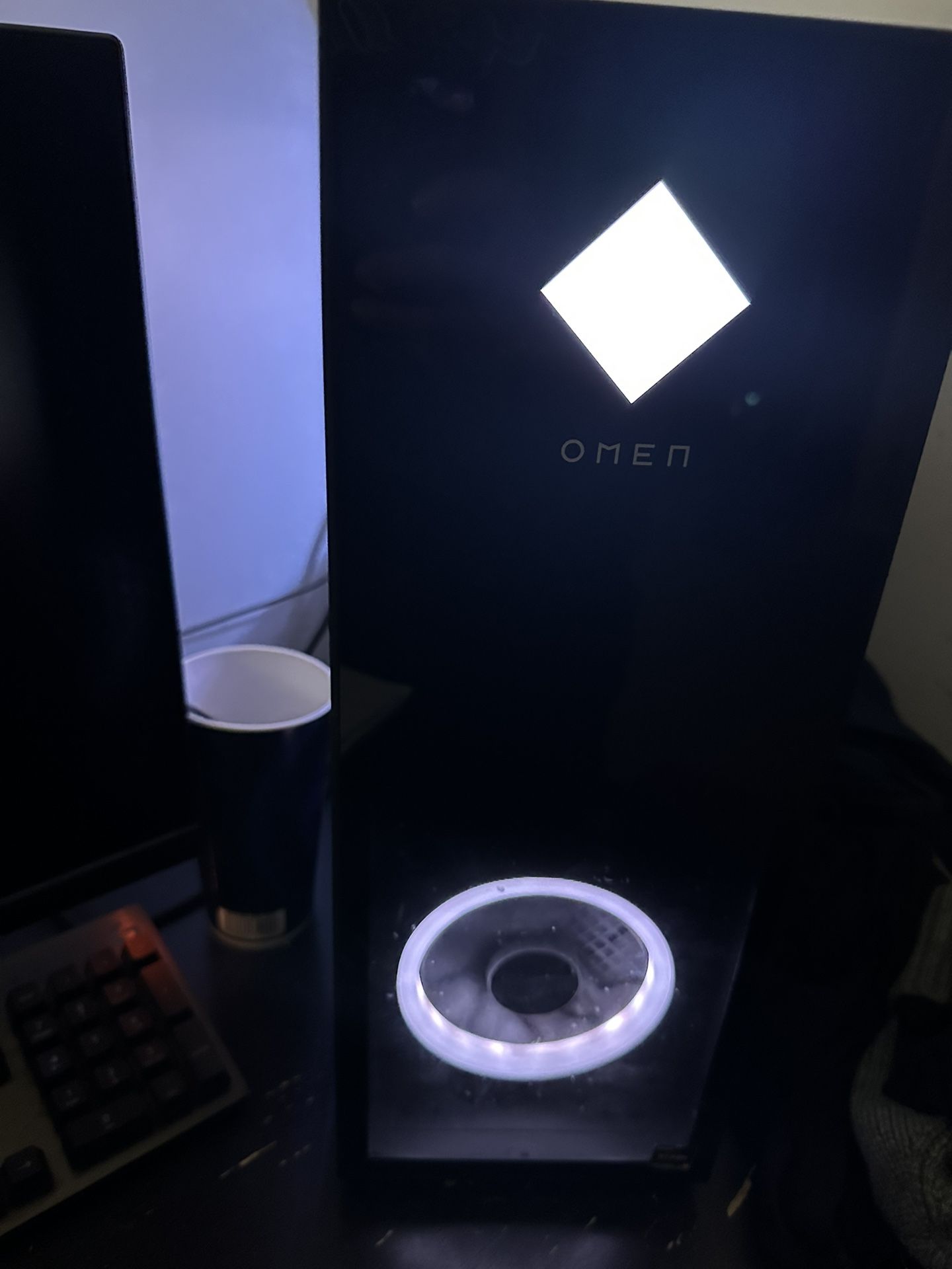 Hp Omen 30L With RTX 3090 And Ryzen 5 5600