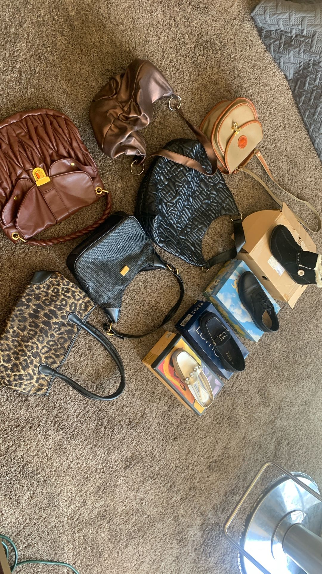 Shoe/purses $30 for Everything 5/ea 