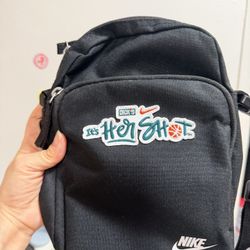 Nike 'It's Her Shot' Black Crossbody Bag Dick's Sporting Goods