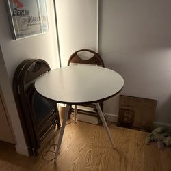 30” Diameter West Elm Table
