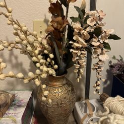 Vase With Flowers Deco 