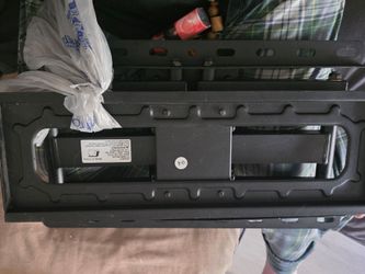 TV MOUNT