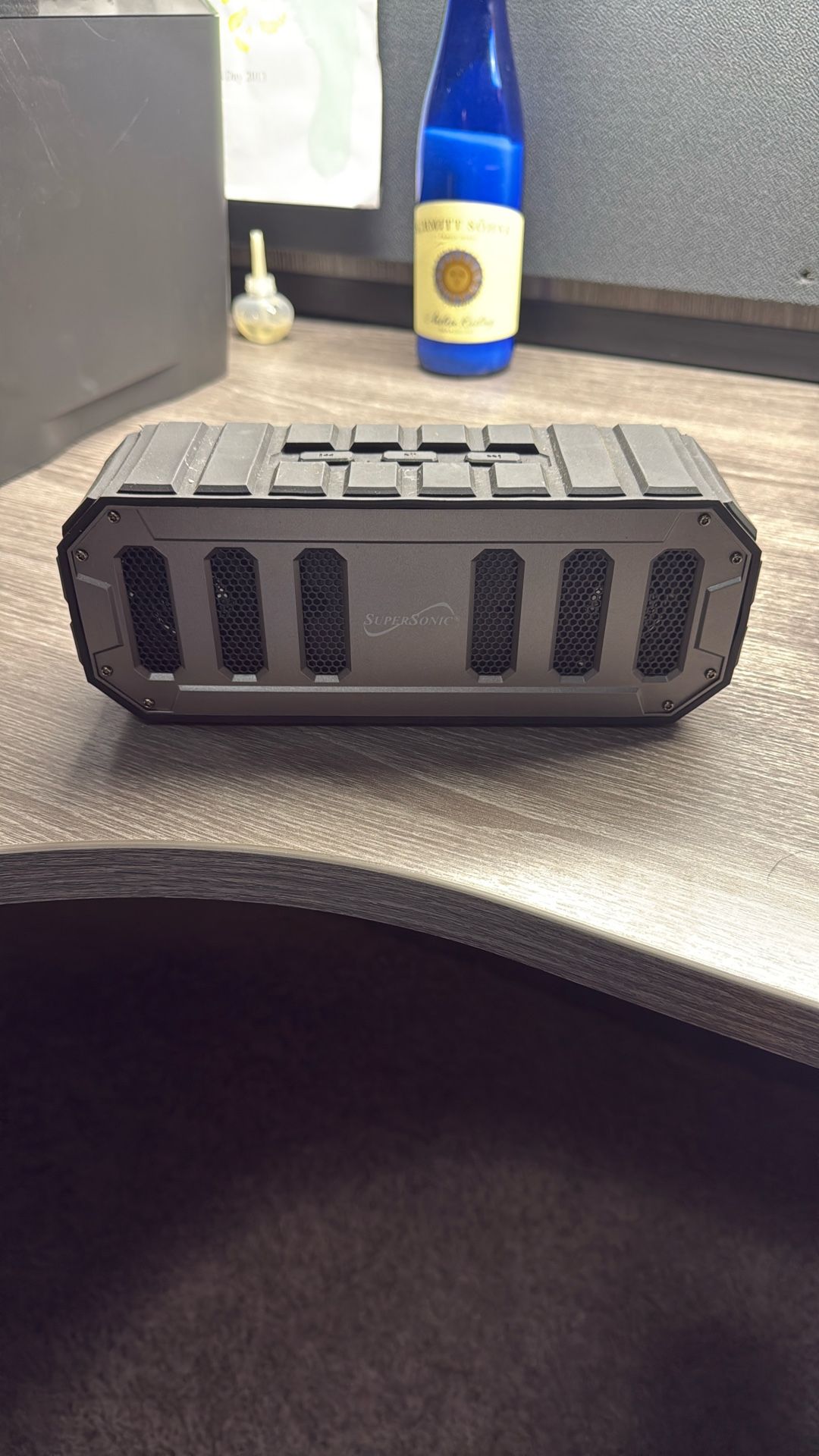 Sharper Image Floating Bluetooth Speaker 