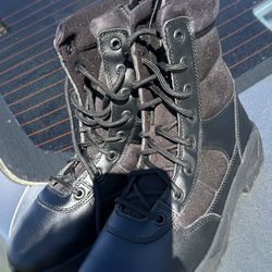 Ment Work Boots Size 10.5 Oil Resistant 