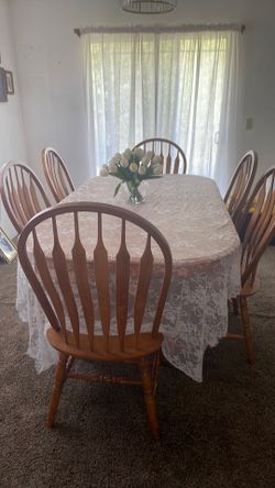Family Dining room/kitchen Table