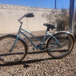 Women's Huffy Cranbrook Cruiser 