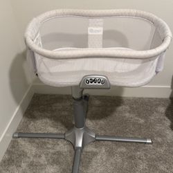 Halo Bassinest Swivel Sleeper