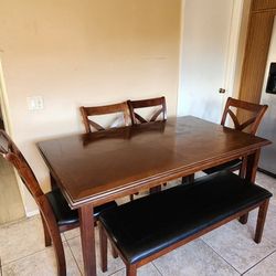 Dinning Table With 4chair And Bench