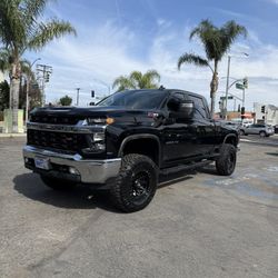 18" FUEL COVERT WHEELS WRAPPED IN NITTO RIDGE GRAPPLERS 35x12.50R18LT TIRES!!