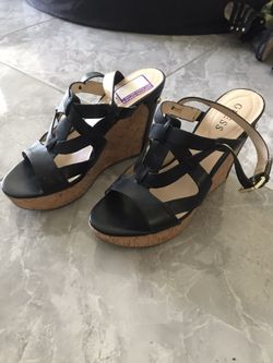 Guess wedges