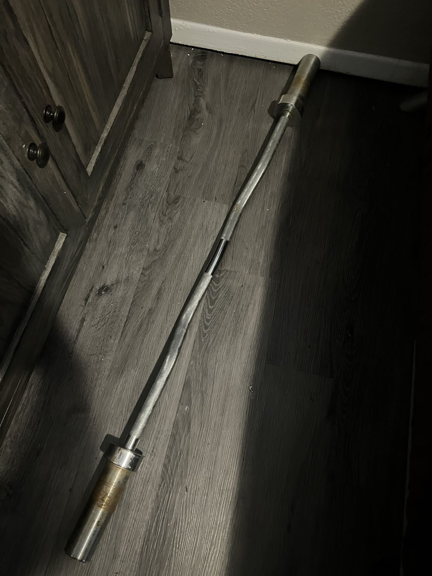 25 Pond E Z Curl Bar