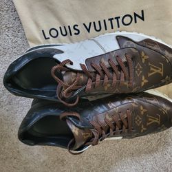 Louis Vuitton Men's Size 11 Authentic 