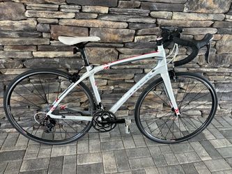 Full Carbon Trek Road Bike