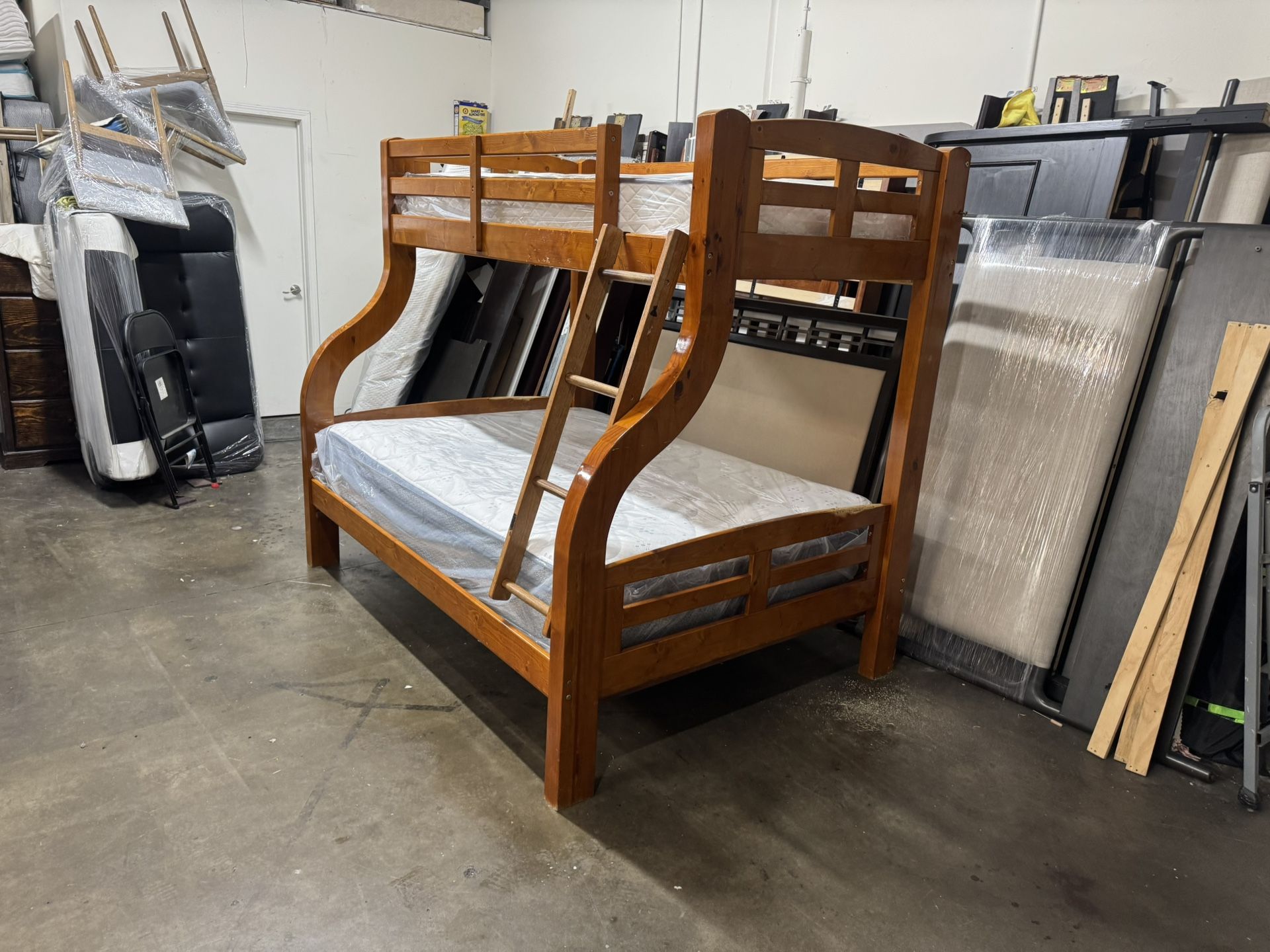 Full Over Twin Bunk Bed $340
