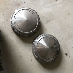 Plymouth Dog Dish Hubcap  