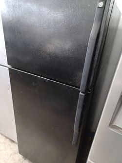 GE black top freezer refrigerator - Free delivery