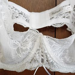 NWT Fredericks Of Hollywood Size 42F Lace Bra