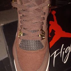 Brand New Hennessy Brown Jordan's 4 Size 7,8