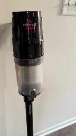 Bissell vacuum cordless CleanView. no kid no pet home. Like new