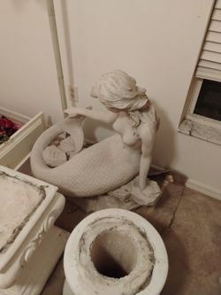 Mermaid Statue
